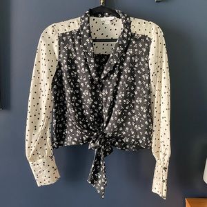 TOPSHOP Polka Dot & Floral Tie-Front Blouse - US 6